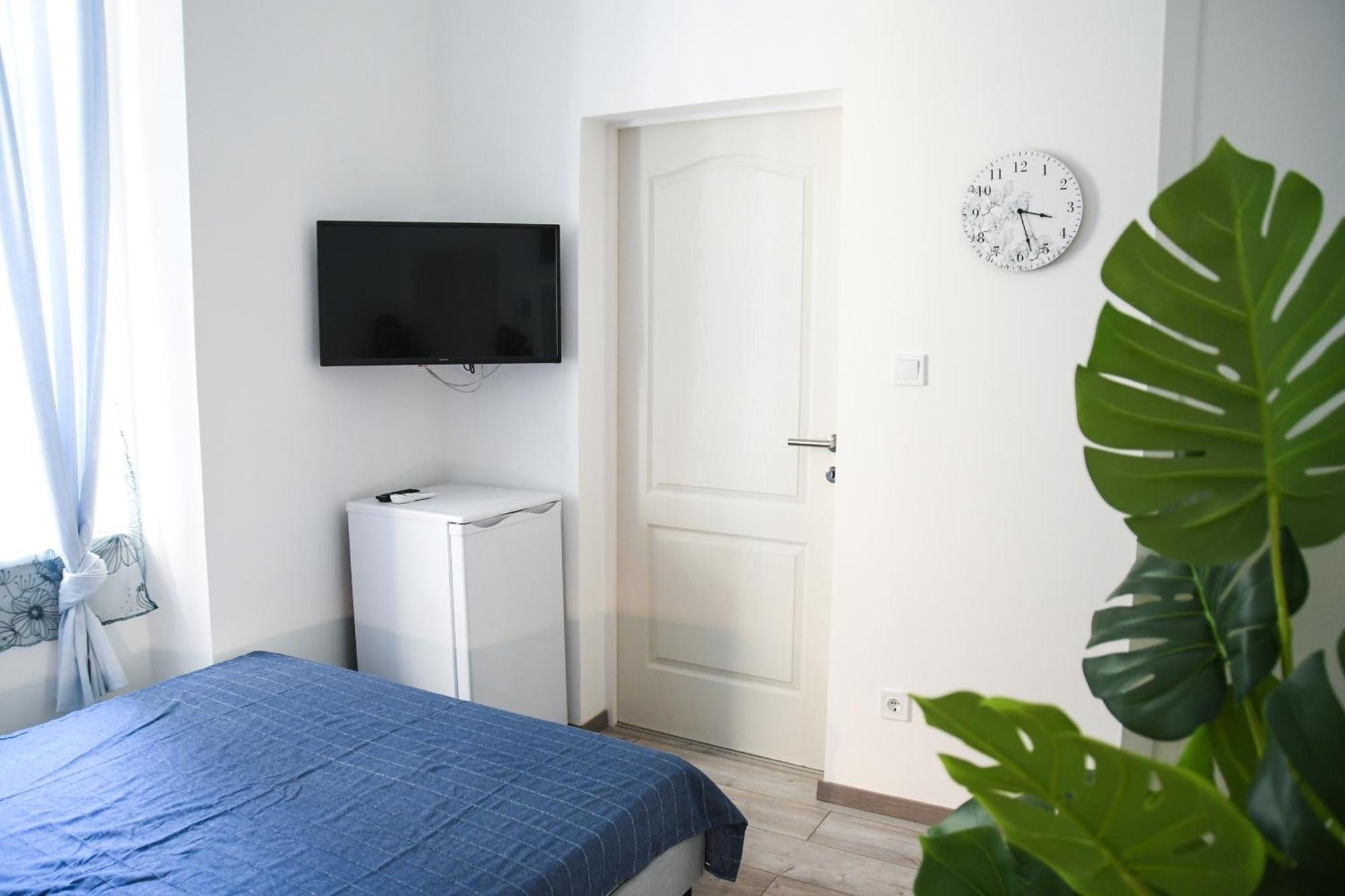 Buda Central Tiny Studios Budapest Extérieur photo