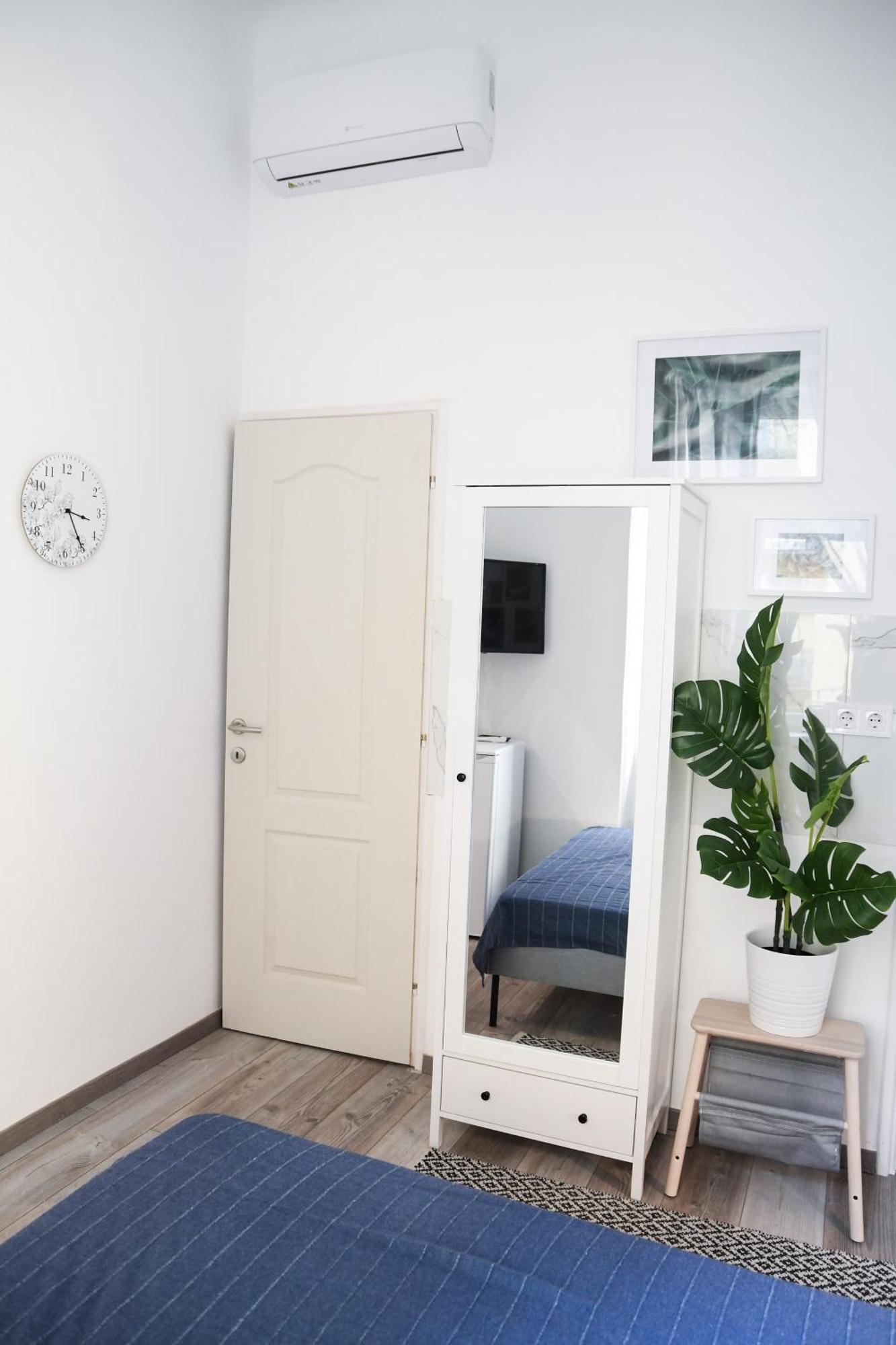 Buda Central Tiny Studios Budapest Extérieur photo