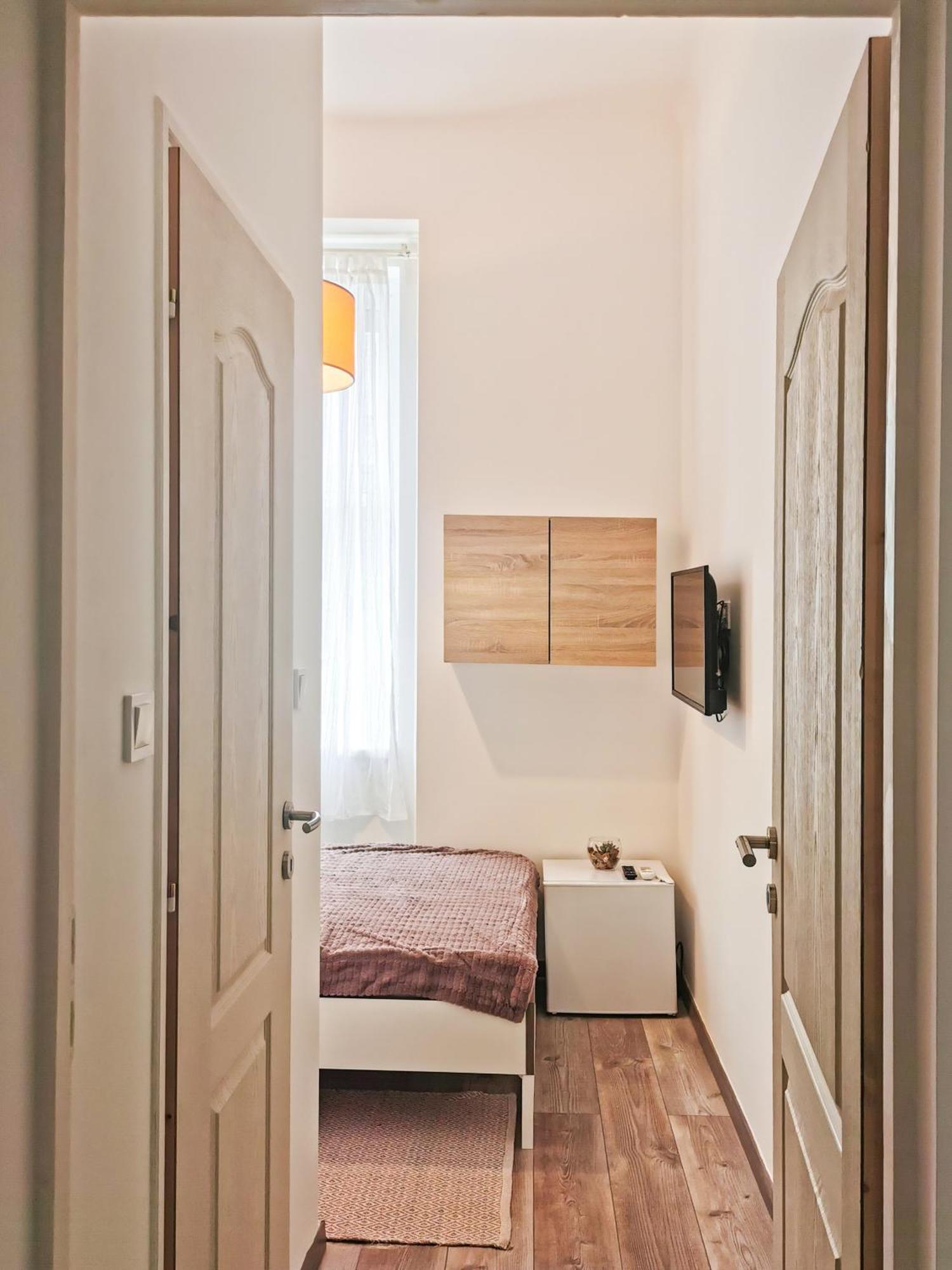 Buda Central Tiny Studios Budapest Extérieur photo